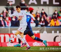 开云·体育官方网站-今晚德甲焦点战，里尔内部沟通，质疑声仍在，年轻球员得到机会(诺门坎战役1939在线播放)