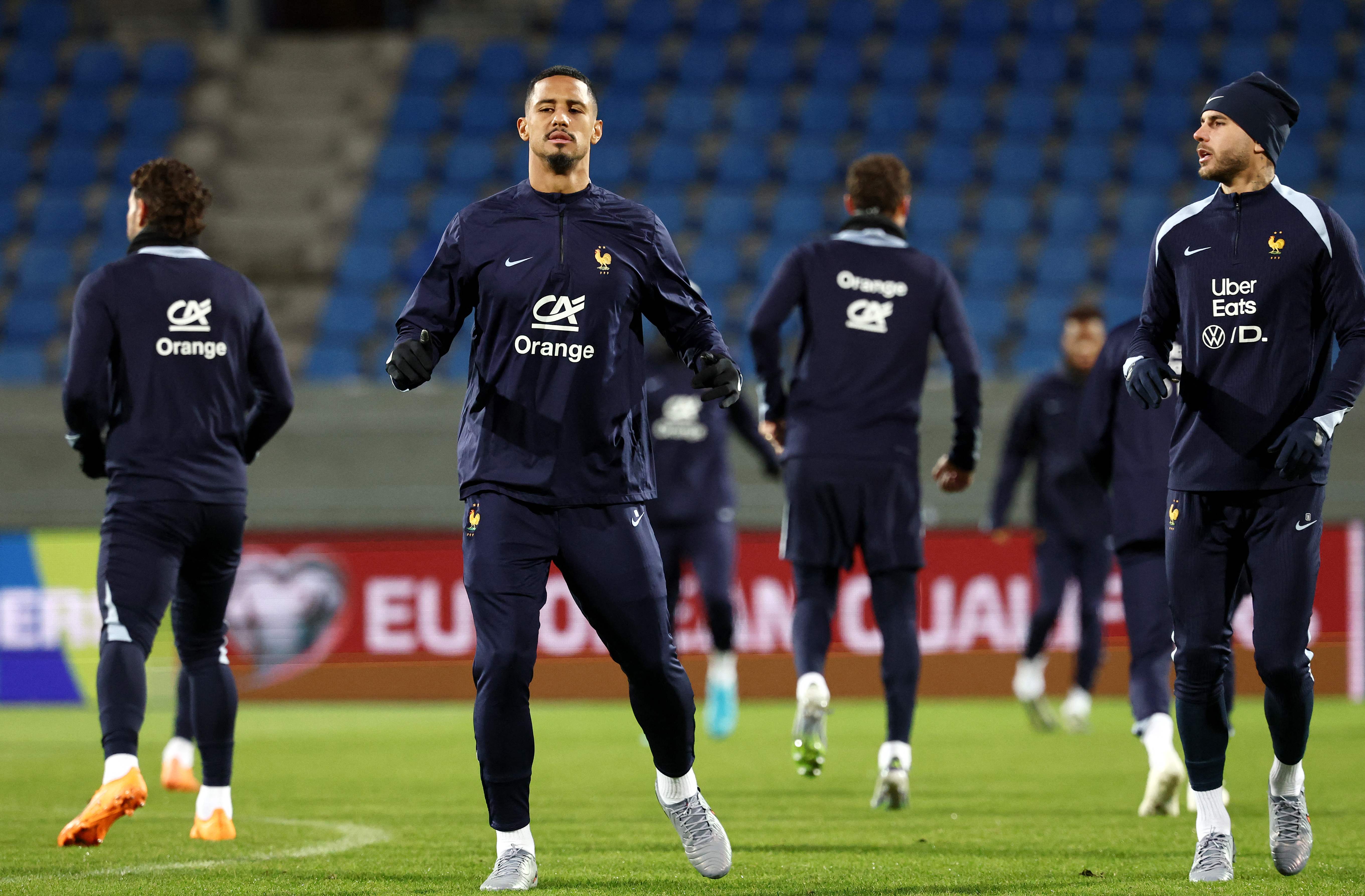 Kaiyun体育官网-梅西在法国队比赛中惊艳表现集结日门兴格拉德巴赫备战NBA总决赛，罗马围绕德国杯主帅复盘瞬间刷屏的简单介绍