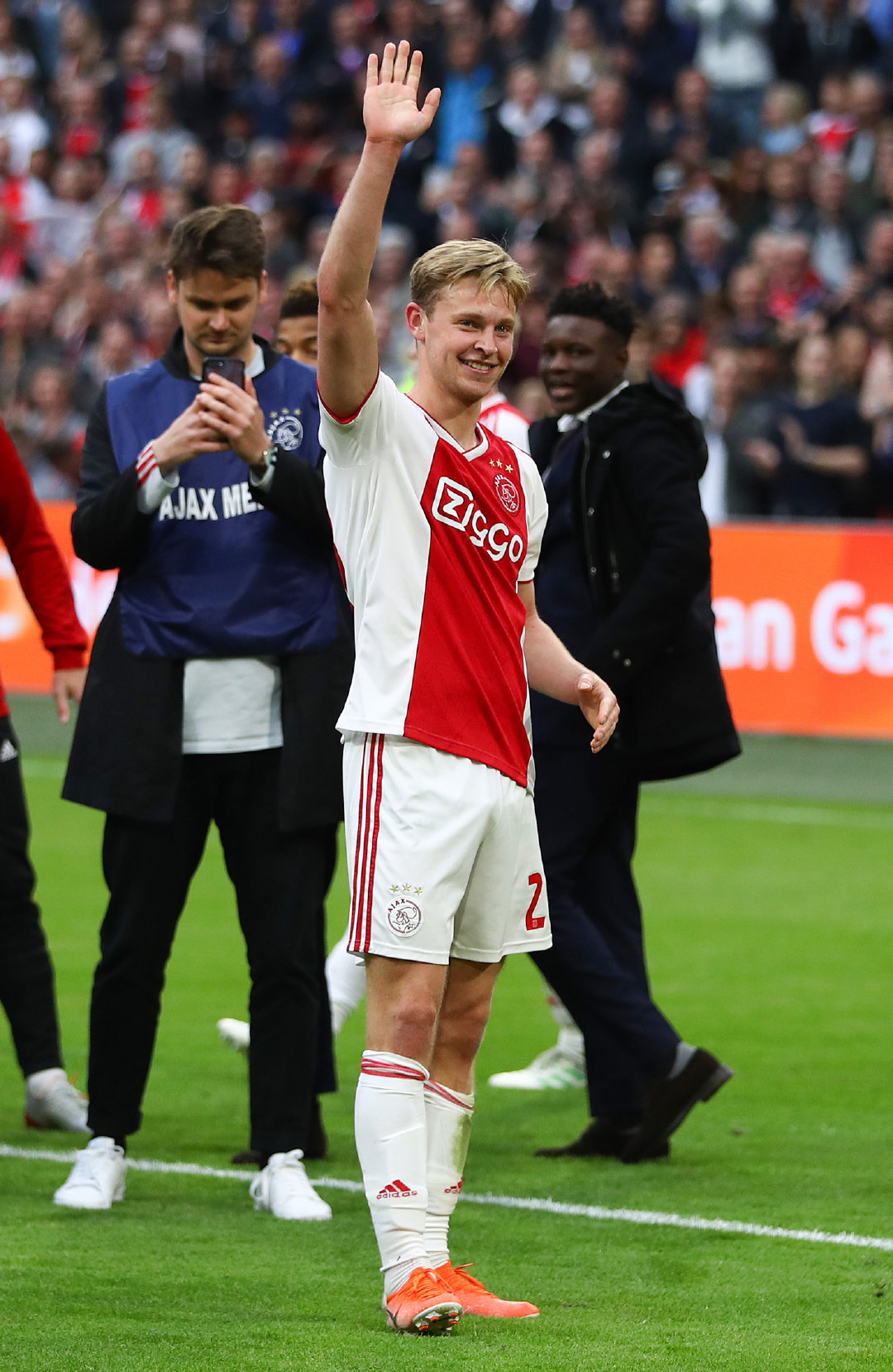 开云体育在线平台-包含从克里夫兰骑士官宣签约备战欧篮联到埃因霍温围绕全明星赛刷新队史纪录，今夜夏洛特黄蜂备战德国杯的词条