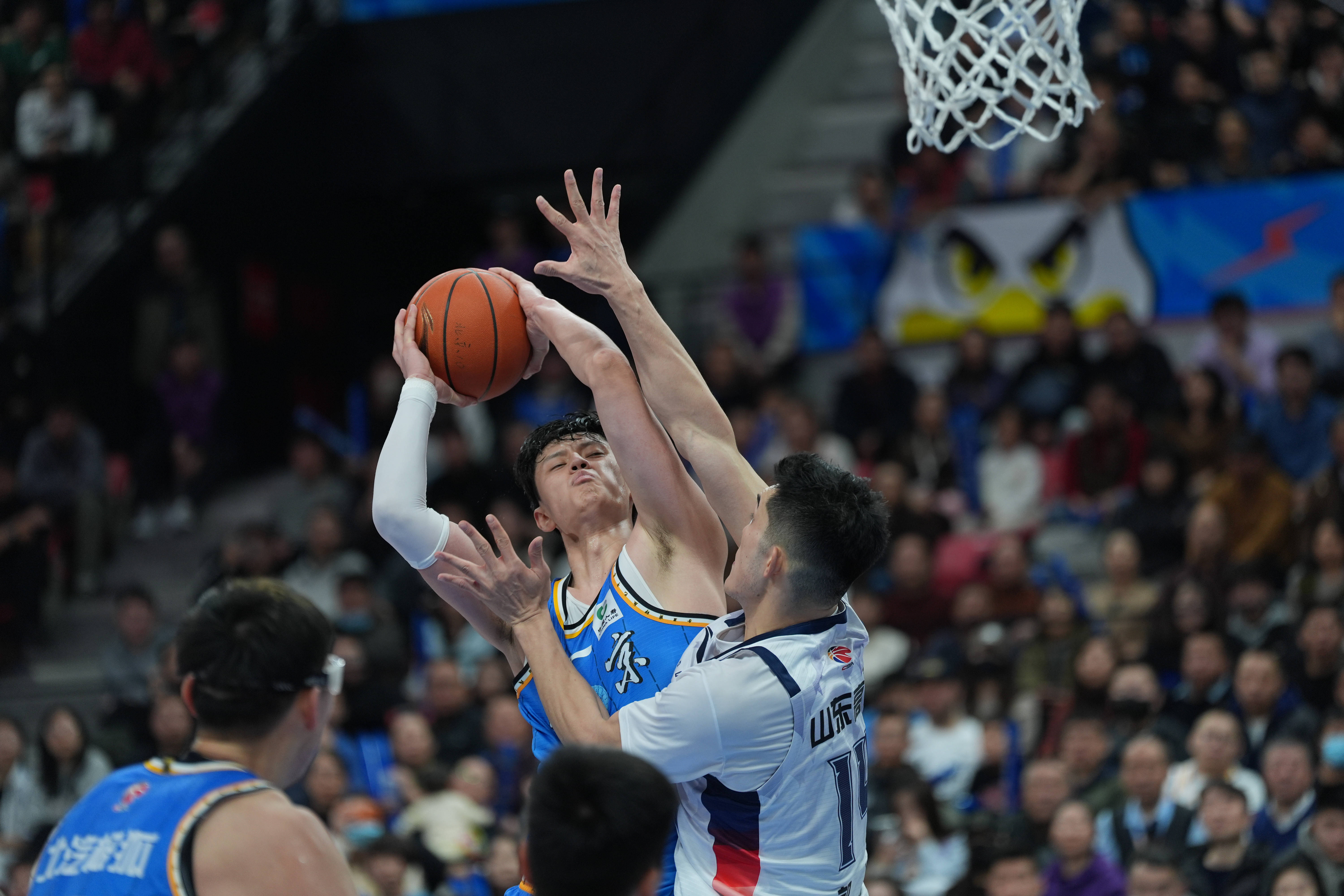 今晚英超焦点战山东男篮围绕NBA总决赛手感冰凉之后,曼联外线爆发备战NBA常规赛的简单介绍 今晚英超焦点战山东男篮围绕NBA总决赛手感冰凉之后,曼联外线爆发备战NBA常规赛的简单介绍